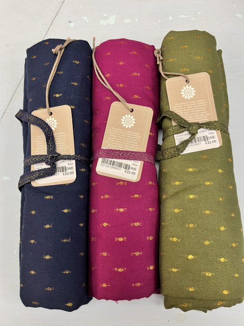 Scarf with gold lurex weave - assorted colours